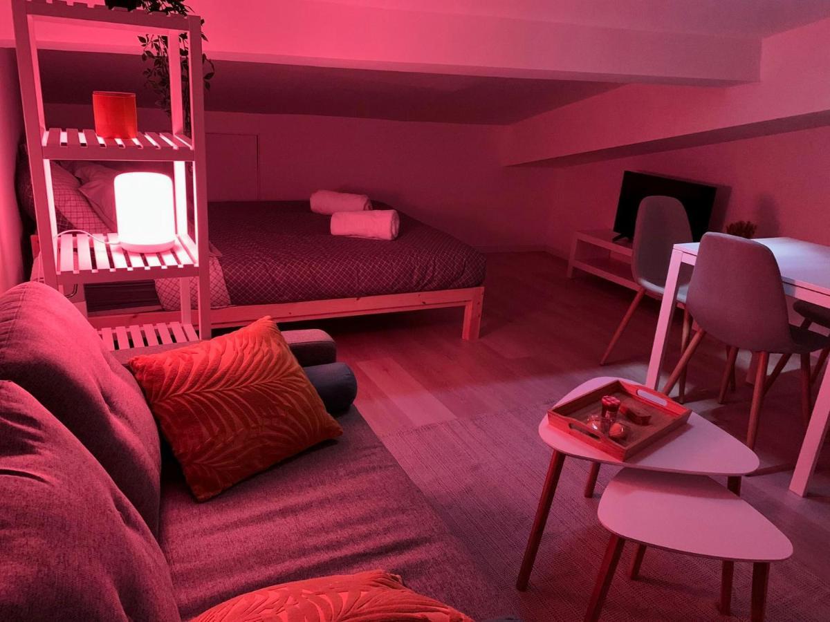 Studio Avec Lumiere D'Ambiance - Proche Victoire Apartment Bordeaux Exterior foto